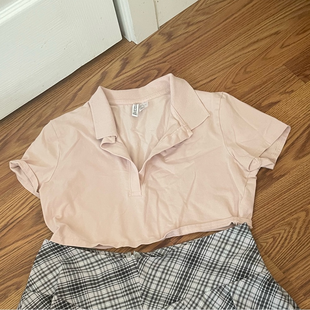 Y2K style pink cropped polo